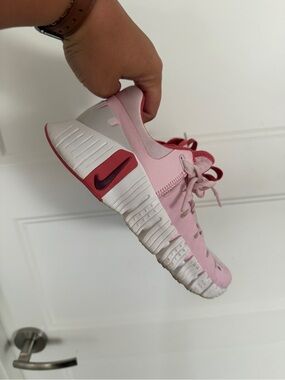 Nike Women's Pink and White Training Sneakers